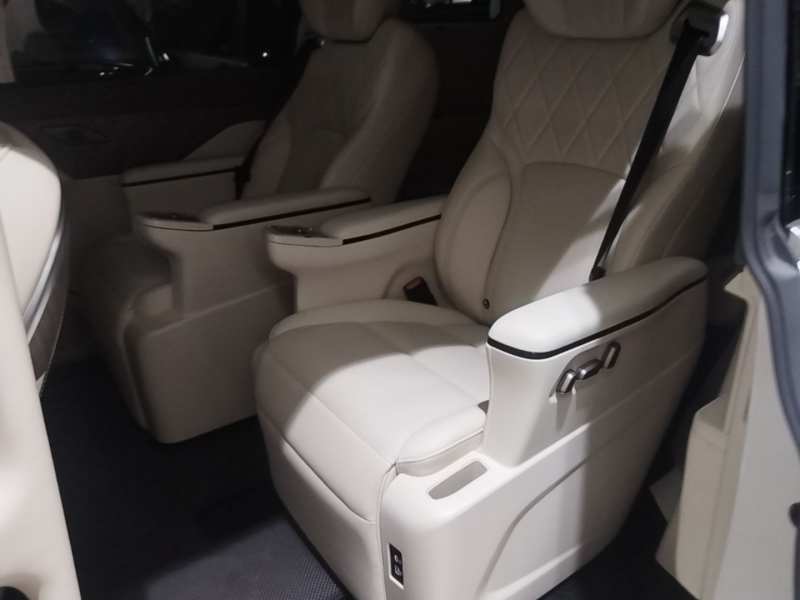 Used Wey Gaoshan 2025 Four-Wheel Drive Alpine 8 — 16