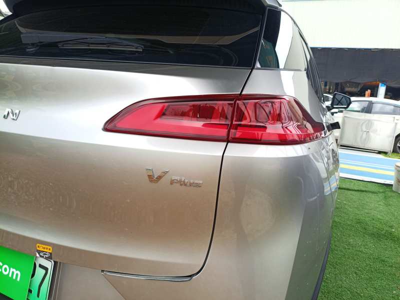 Used AION V 2024 Plus 70 Star Edition Lithium Iron Phosphate — 7
