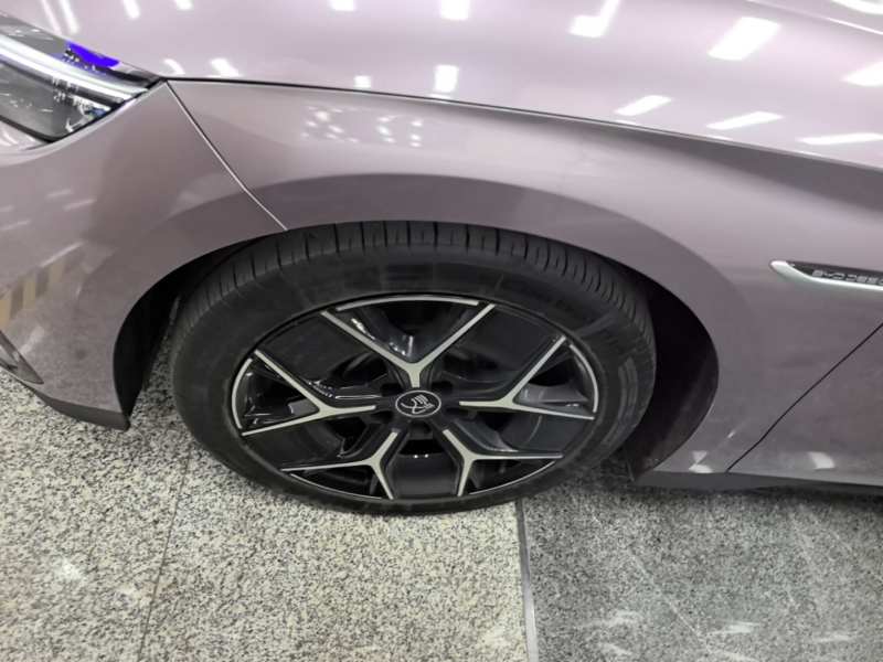 Used BYD Han 2024 EV Glory Edition 605KM Front-Wheel-Drive Premium Model — 22
