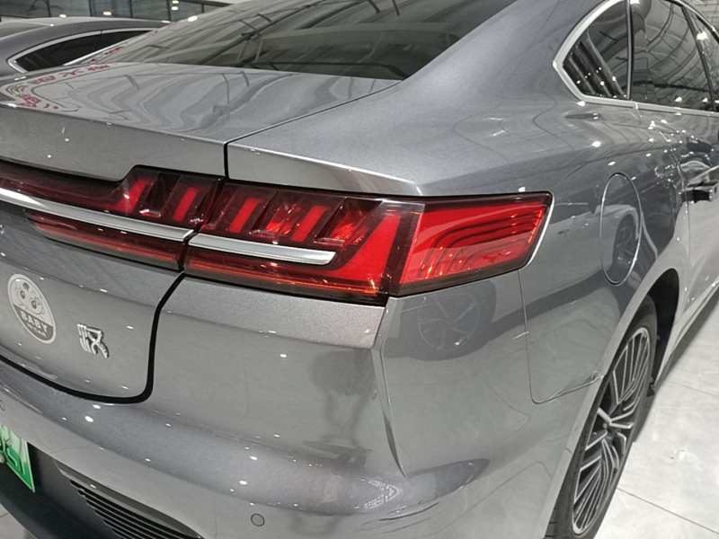 Used BYD Han 2020 EV Long-Range Luxury Model — 7