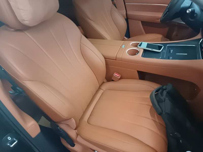 Used Hima AITO M8 2025 Extended-Range Max+ Version 53.4 kWh 6-Seater Edition — 24
