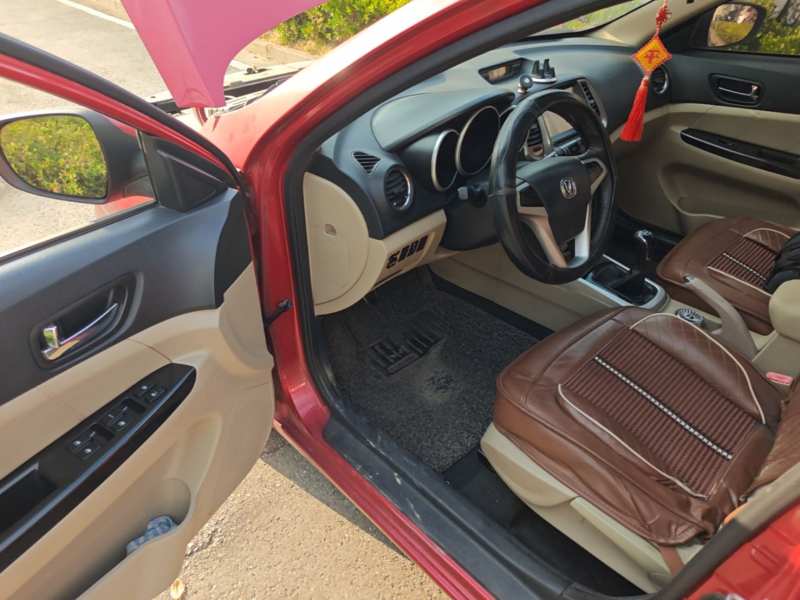 Used CHANGAN Eado 2014 1.6L Manual Luxury Model – Luxury — 17