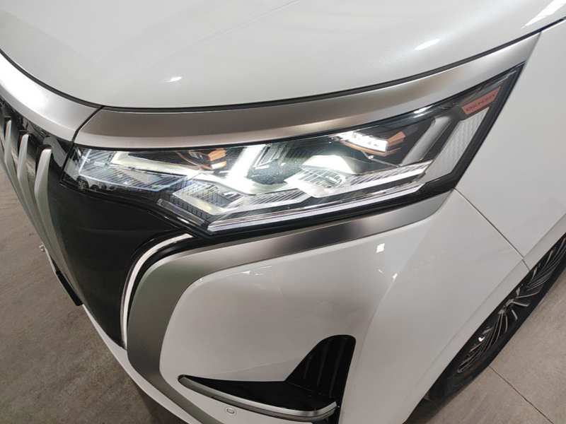 Used Denza D9 2022 EV 600 Four-Wheel Drive Prestige Model — 23