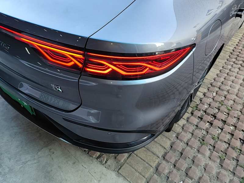 Used BYD Han 2023 EV Champion Edition 605KM Front-Drive Premium Model — 7