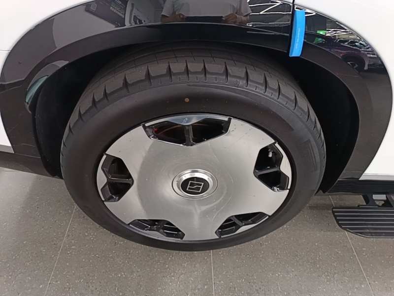 Used Zeekr 9X 2025 Hyper Edition 70kWh — 25