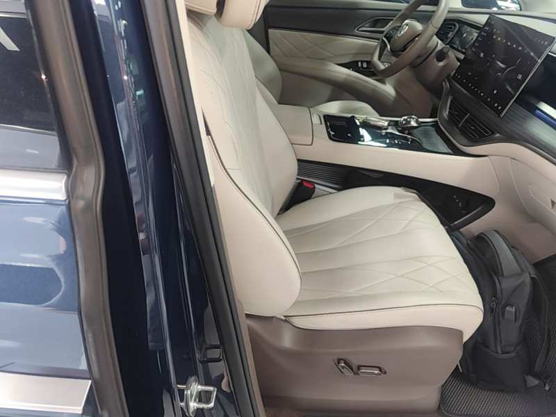 Used Denza D9 2022 DM-i 970 Four-Wheel Drive Flagship Model — 24