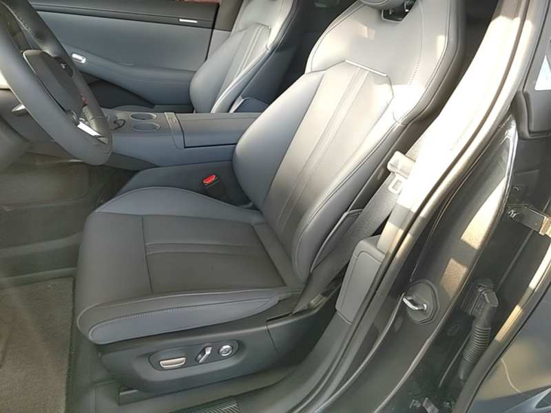 Used Xiaomi Auto YU7 2026 Standard Edition — 14