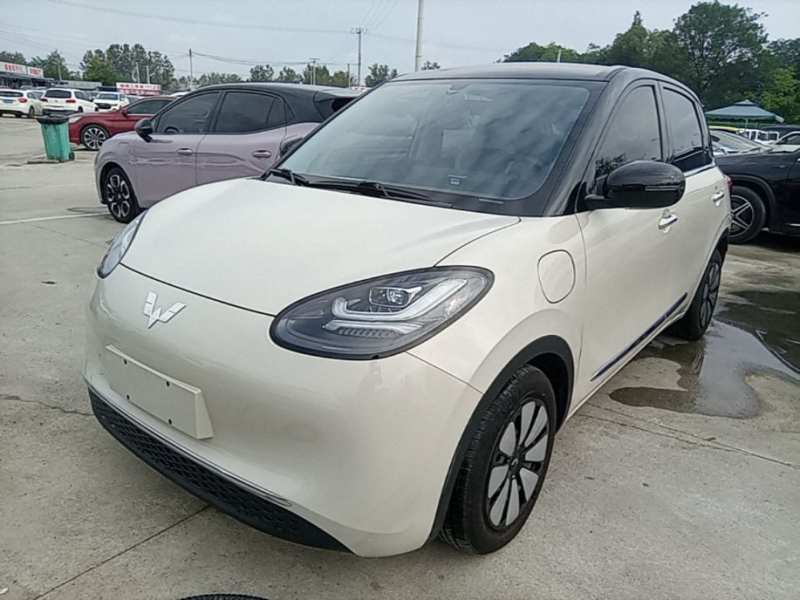 Used Wuling Bingo 2024 333 km Enjoyment Version — 1