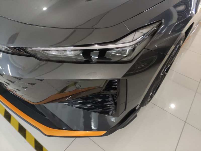 Used CHANGAN UNI-V 2025 1.5T 500Bar Prestige Sporty Version — 23