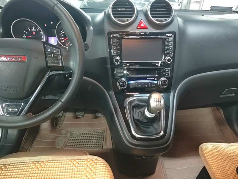 Used Haval H6 2015 Upgraded Model 1.5T Manual Two-Wheel Drive Elite Version — 12
