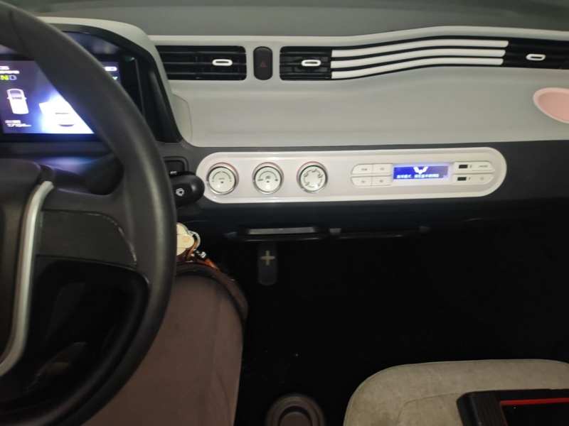 Used Wuling Hongguang MINIEV 2022 Macaron Premium Model – Lithium Iron Phosphate — 12