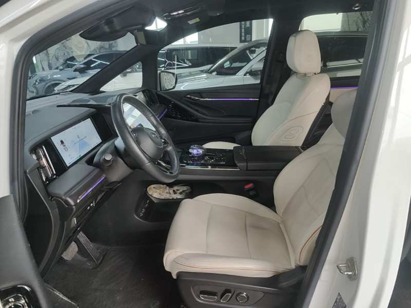 Used GAC Trumpchi M8 2023 Zongshi Series Dual-Motor Flagship Edition — 14
