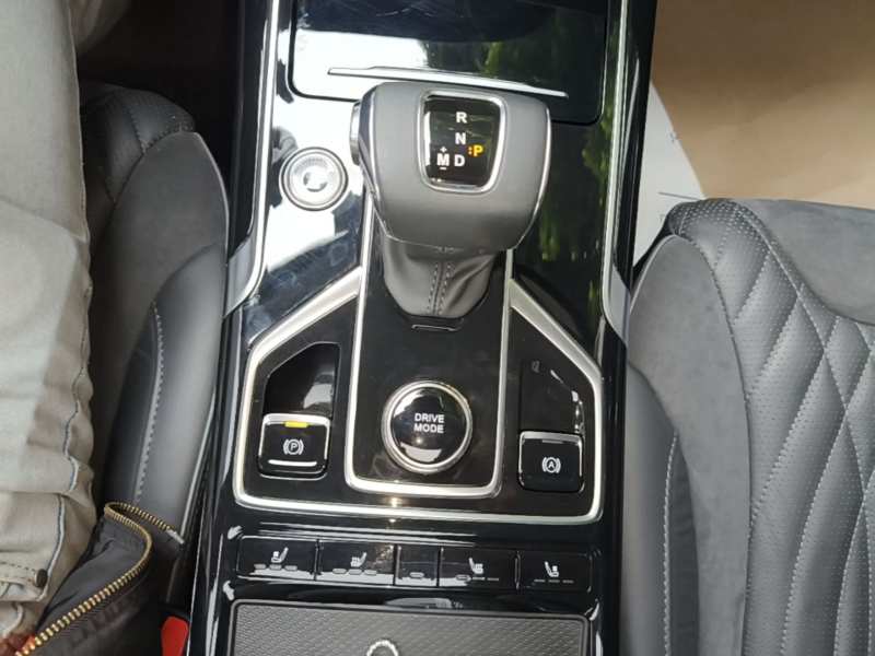 Used Hongqi HS5 2022 Revised Version 2.0T Smart Connect Flagship Edition — 13