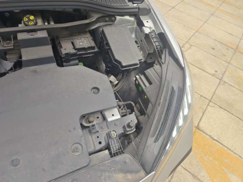 Used MG 4 EV 2022 425 km Luxury Edition — 23