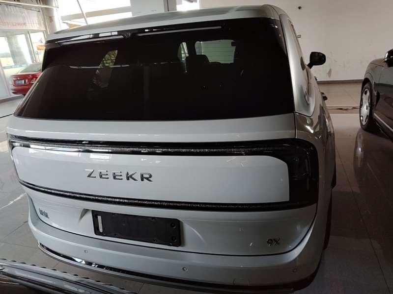 Used Zeekr 9X 2025 Ultra Edition 70kWh — 5