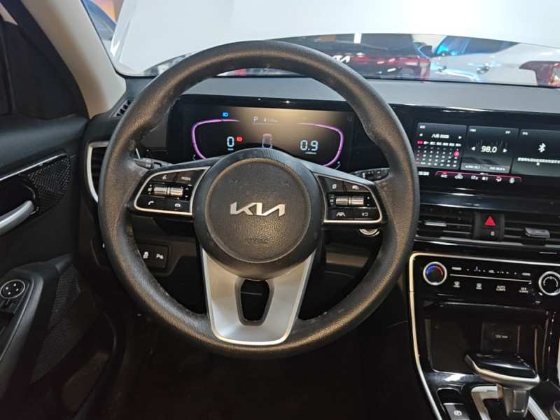 Used Kia Seltos 2023 1.5L CVT Luxury Edition – Luxury — 10