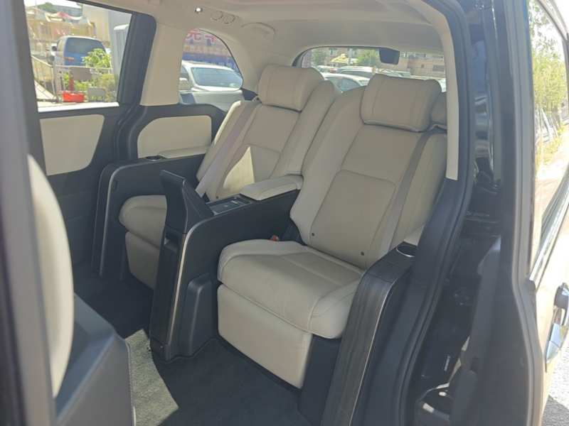 Used Honda Odyssey 2022 2.0L eHEV Prestige Four-Seater Edition — 16