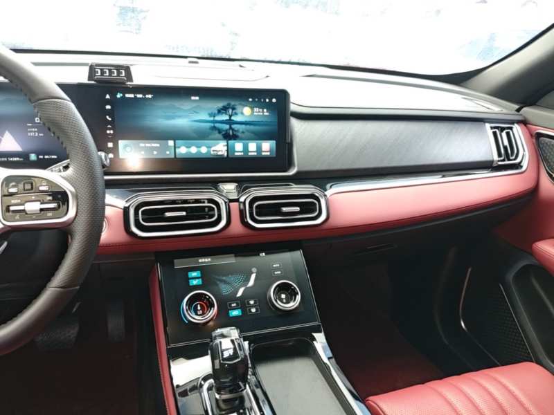 Used JETOUR X70 PLUS 2025 1.5T Luxury Edition 7-Seater — 12