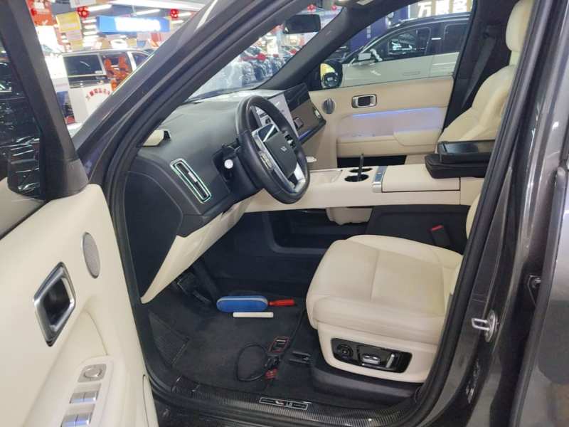 Used Li Auto L8 2023 Pro Model — 14