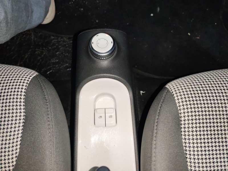 Used Wuling Hongguang MINIEV 2024 3rd Generation 215km Youth Edition — 10