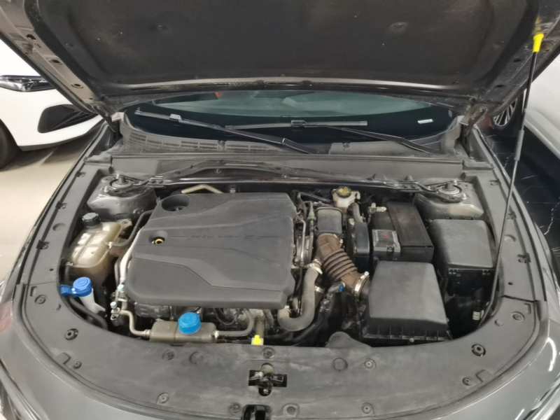 Used CHANGAN UNI-V 2022 1.5T Prestige Version — 19