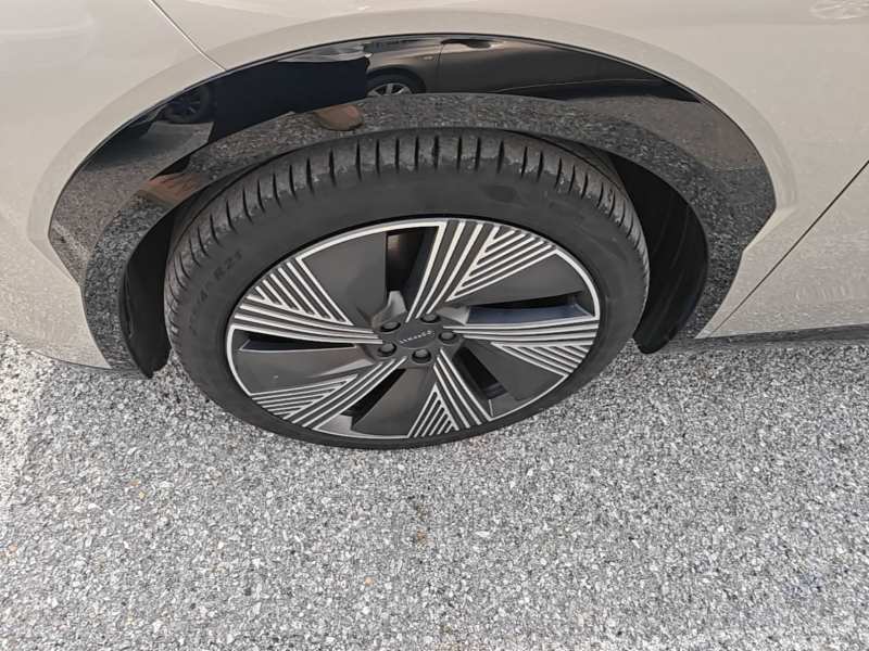 Used Lynk & Co 08 EM-P 2023 120km Long-Range Halo — 22