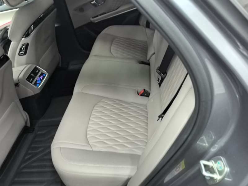 Used BYD Han 2024 EV Glory Edition 605KM Front-Wheel-Drive Premium Model — 16