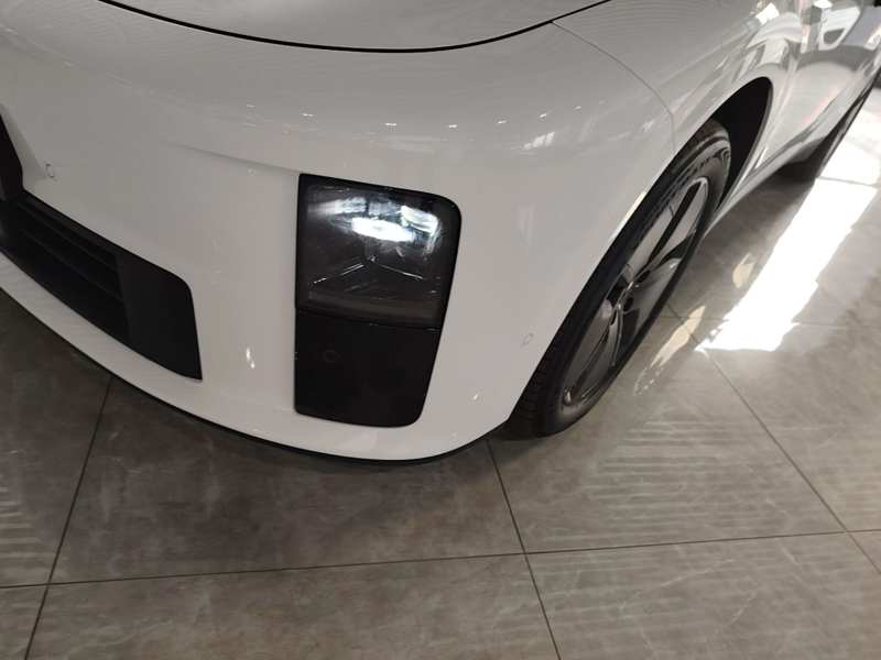 Used Li Auto i6 2025 Model Two-Wheel-Drive Standard Type — 23