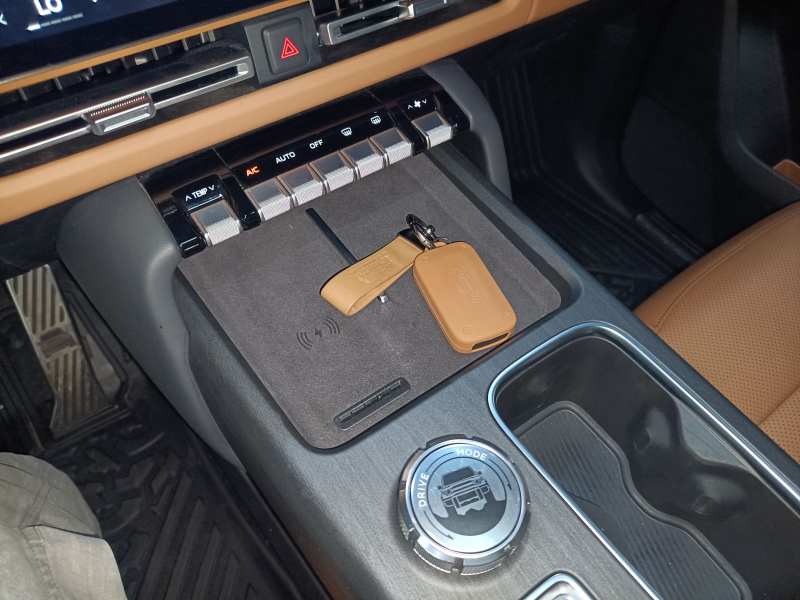 Used iCAR V27 2026 Model 200KM Four-Wheel Drive Falcon 500 — 8
