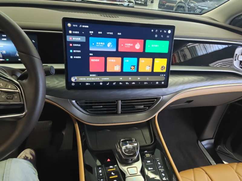 Used Denza D9 2024 DM-i 1050 Luxury Model — 12