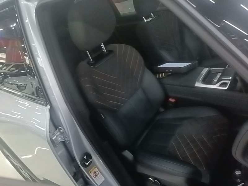 Used Deepal G318 2024 Four-Wheel-Drive Air Suspension Model — 24