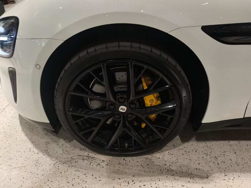 Used Xiaomi Auto SU7 2024 Four-Wheel Drive Ultra-Long Range Advanced Intelligent Driving Max Edition — 22
