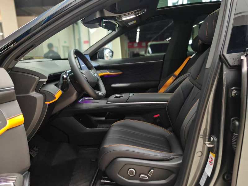 Used Deepal S07 2025 Deepal Intelligent Driving AD PRO Range-Extended Version — 14