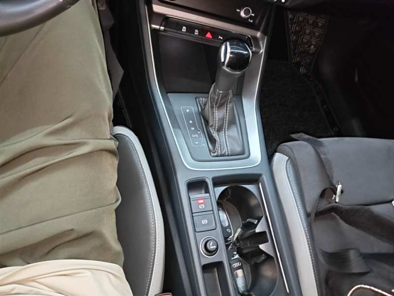 Used Audi Q3 2022 35 TFSI Progressive Dynamic Edition — 13