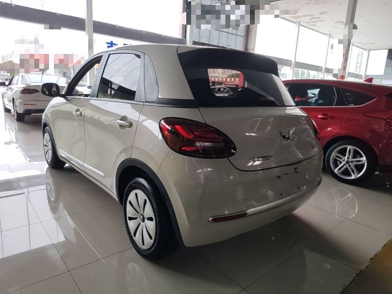 Used Wuling Bingo 2023 203km Light Edition — 4