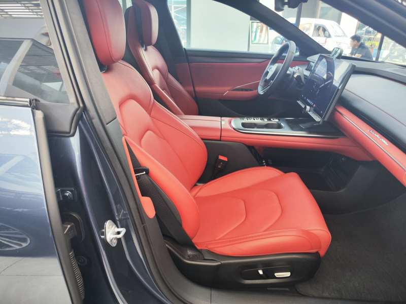 Used Xiaomi Auto SU7 2024 Four-Wheel Drive Ultra-Long Range Advanced Intelligent Driving Max Edition — 24