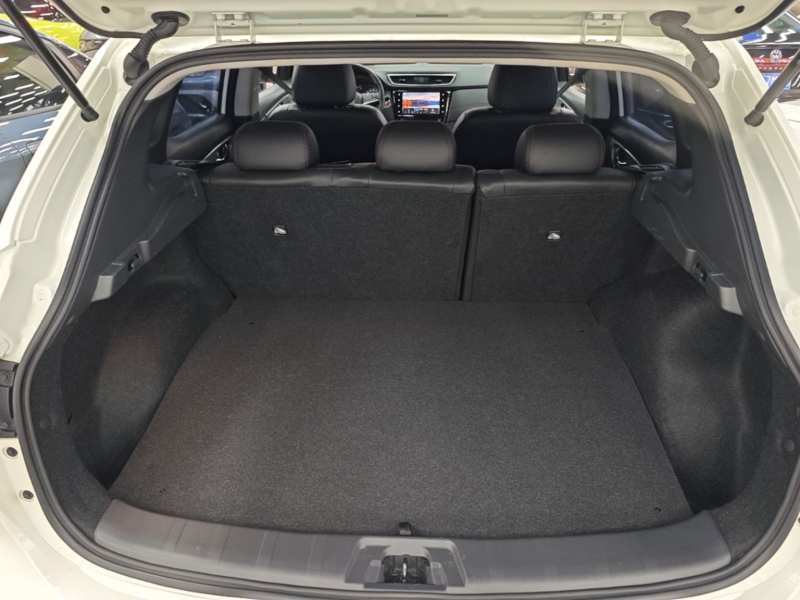 Used Nissan Qashqai 2022 2.0L CVT XV Premier Luxury Edition — 18