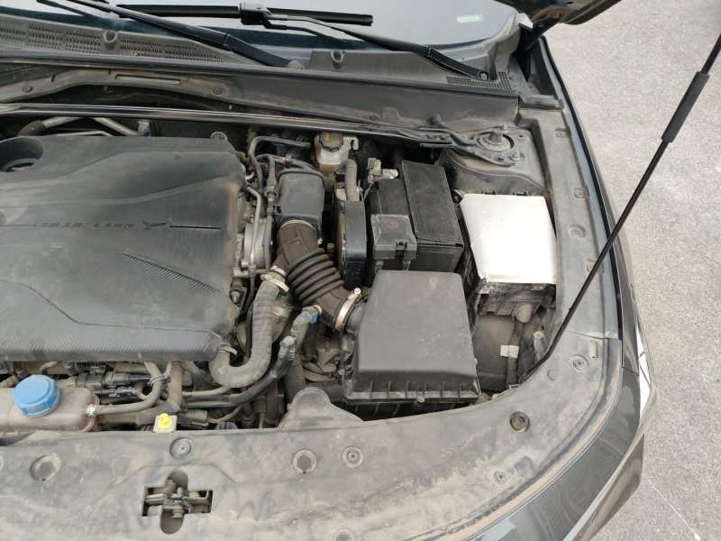 Used CHANGAN UNI-V 2022 1.5T Prestige Version — 23