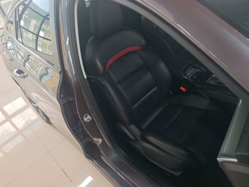 Used MG 5 2022 180 DVVT CVT Youth Luxury Edition — 25
