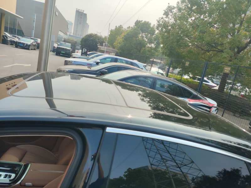 Used Hongqi H9 2025 Model Facelifted 2.0T Two-Wheel Drive Flag-Style Luxury Business Edition, 5 Seats – Chinese Trim Xiang — 26