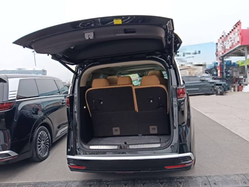 Used Denza D9 2024 EV 620 Premium Model — 18