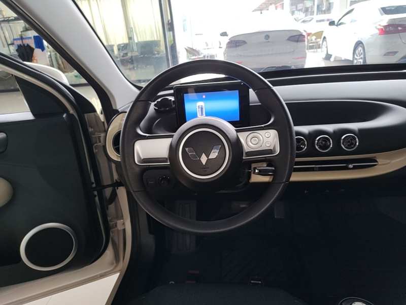 Used Wuling Bingo 2023 203km Light Edition — 10