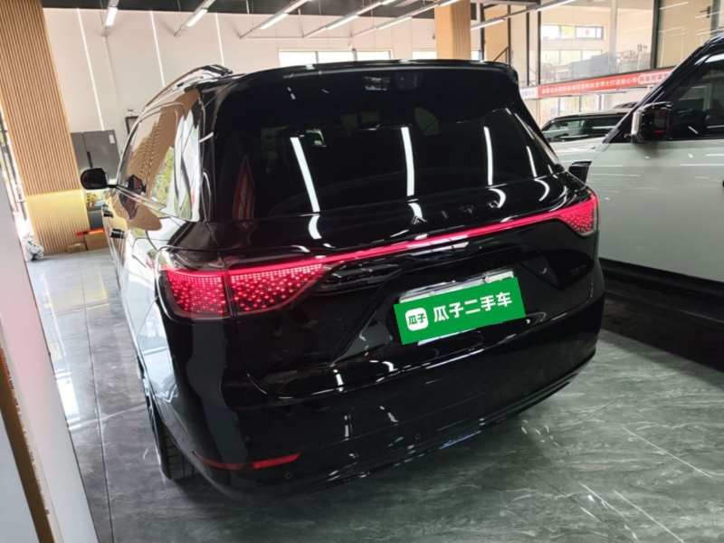 Used Hima AITO M9 2025 Extended-Range Ultra Version 52 kWh 6-Seater — 4