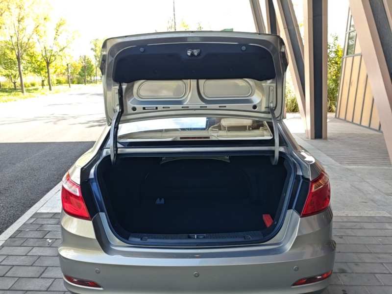 Used CHANGAN Eado 2016 1.6L Manual Fashion Edition — 18