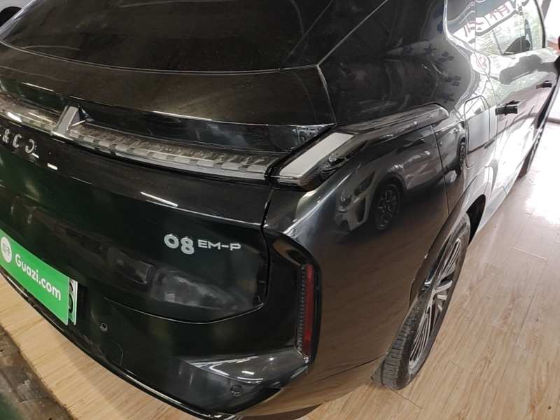 Used Lynk & Co 08 EM-P 2025 120km Long-Range Pro — 7