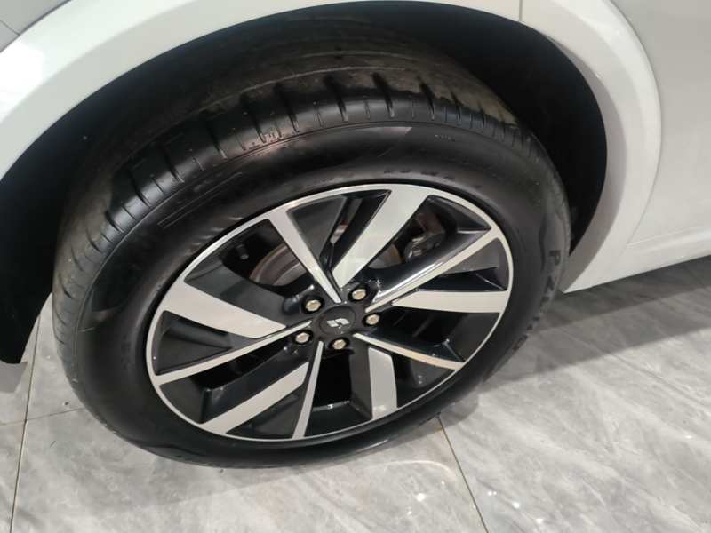 Used Li Auto L7 2023 Air model — 25