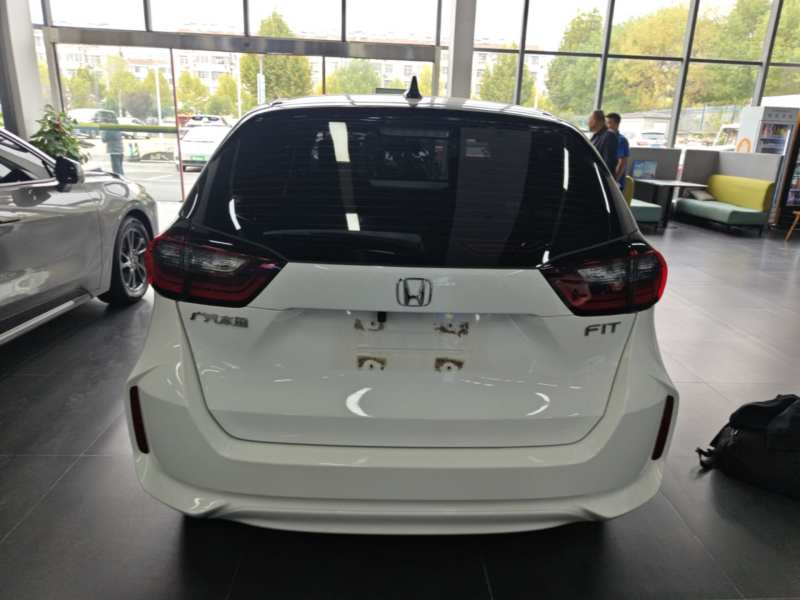 Used Honda Fit 2021 1.5L CVT Trend Edition — 5