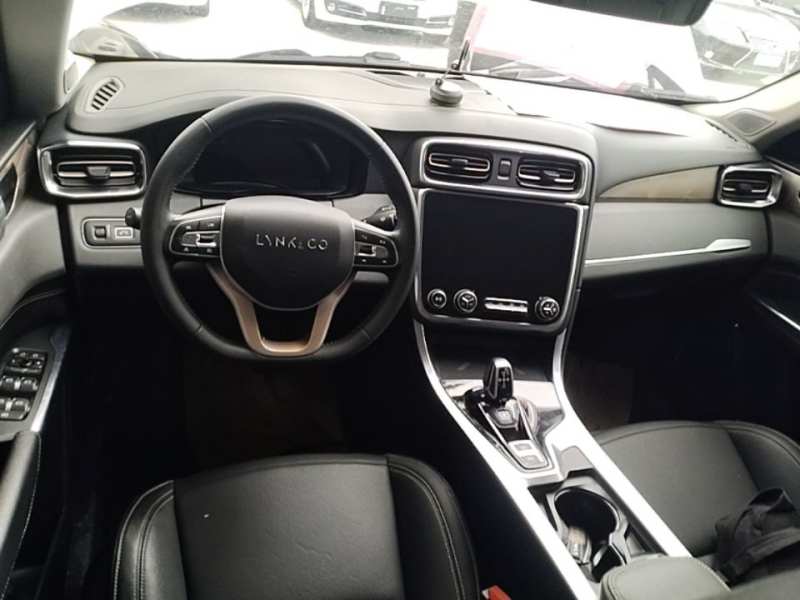 Used Lynk & Co 01 2017 2.0T Two-Wheel Drive Pro Edition — 10