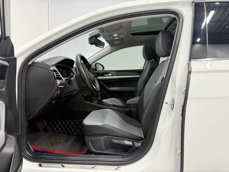 Used Volkswagen Lavida 2023 1.5L Automatic Starry Sky 5 Million Edition — 15