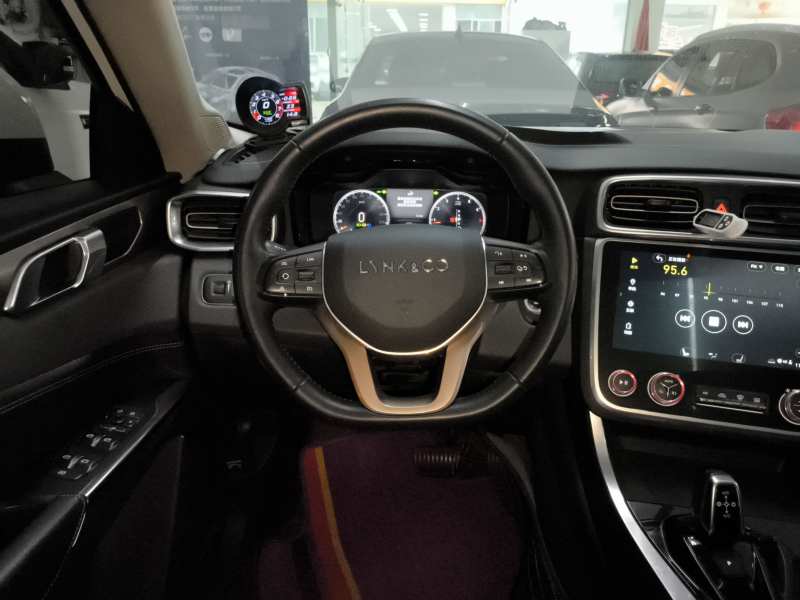 Used Lynk & Co 01 2017 2.0T Two-Wheel-Drive Version — 2
